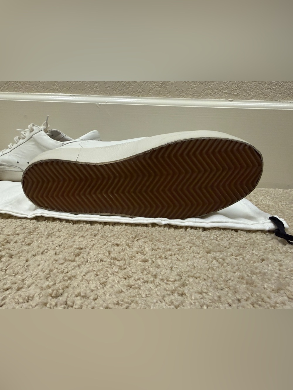 Golden Goose White Leather Superstar Sneaker with Grey Star - Picture 5 of 6